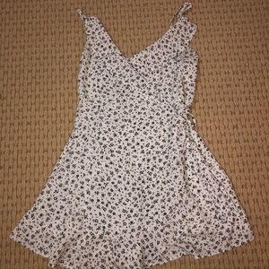 Wrap around floral romper // GARAGE